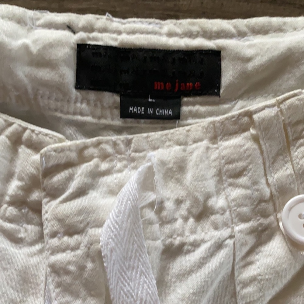 Clothes - Picture 2 of 3